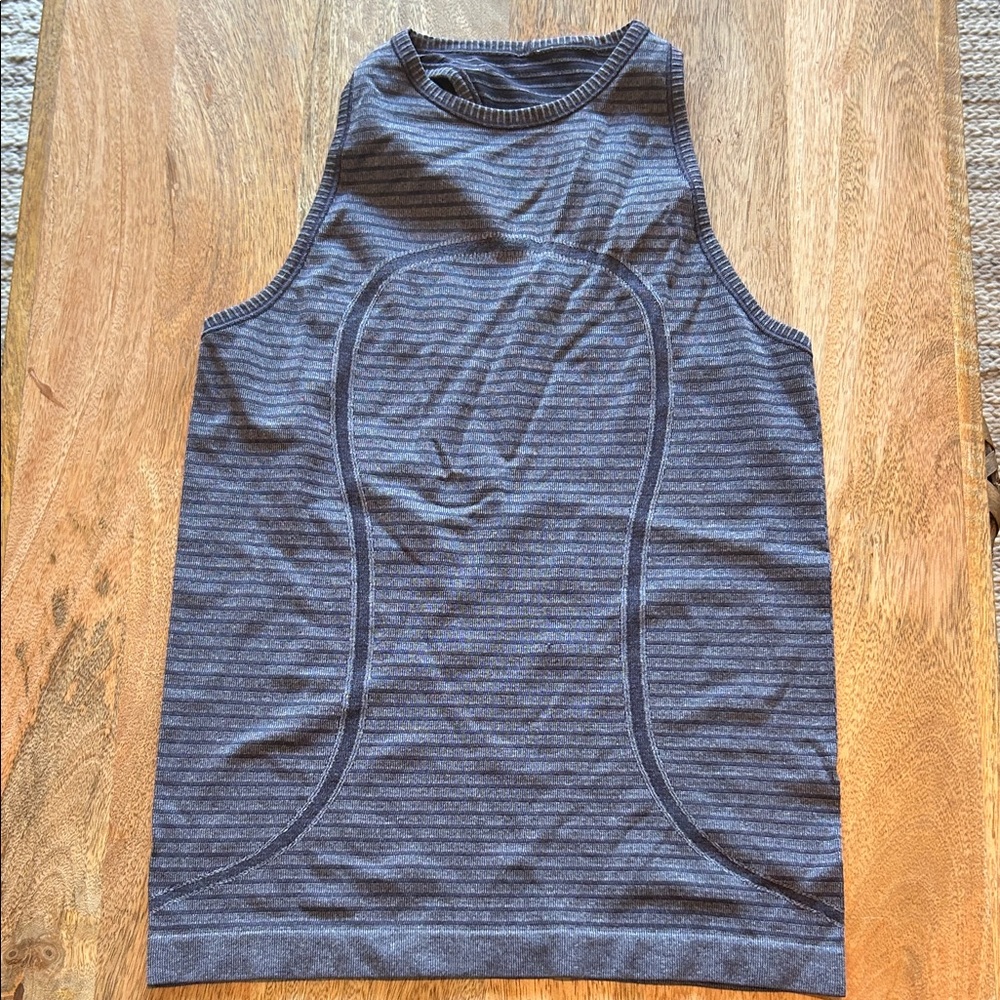 Lululemon Size 8 Striped Sleeveless Top